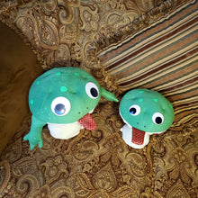Load image into Gallery viewer, Toadstool Frog Plushroom Fantasy type