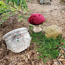 Load image into Gallery viewer, Wine Cap Plushroom scientific type